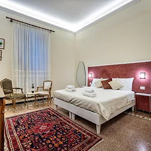 Brunelli Apartment Florence