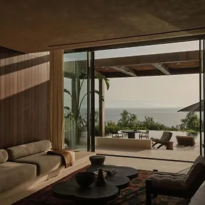 Hotel Scorpios